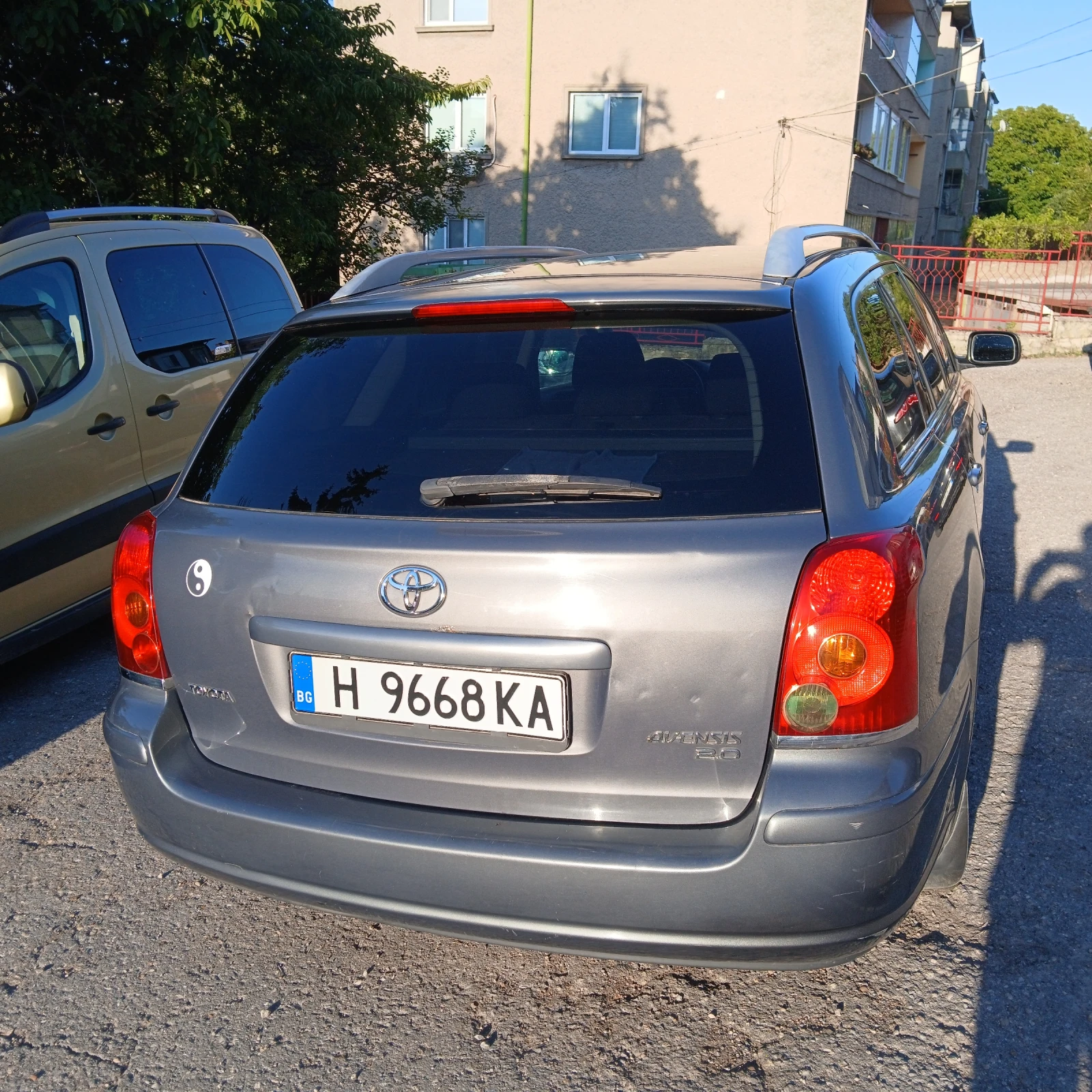 Toyota Avensis 2.0 TDI - изображение 3