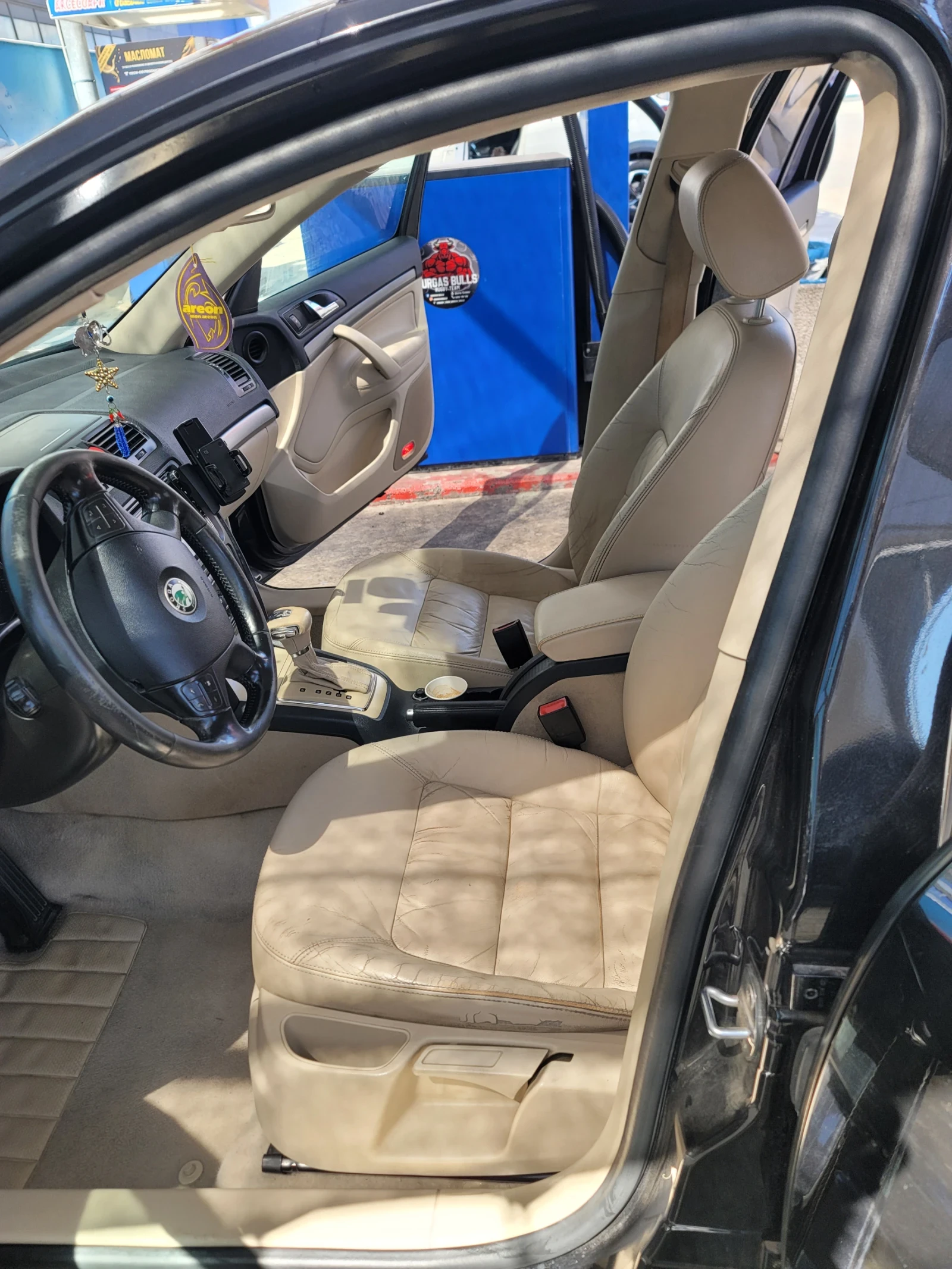 Skoda Octavia 2.0 TDI  DSG - изображение 4
