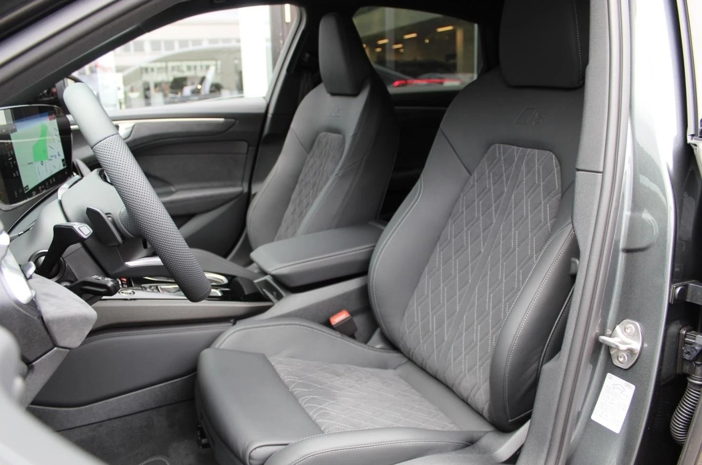 Audi A6 E-HYRBID/NEW MODEL/S-LINE/QUATTRO/ED. ONE/MATRIX/ - изображение 8