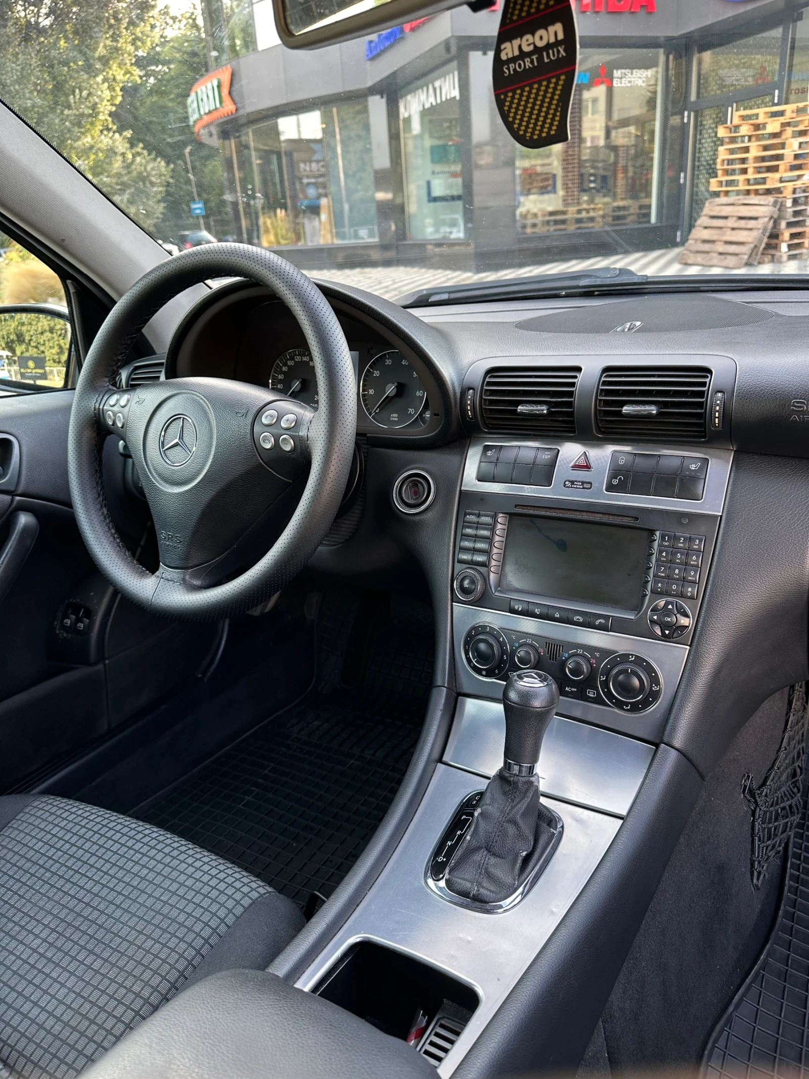 Mercedes-Benz C 200 1.8 - изображение 7