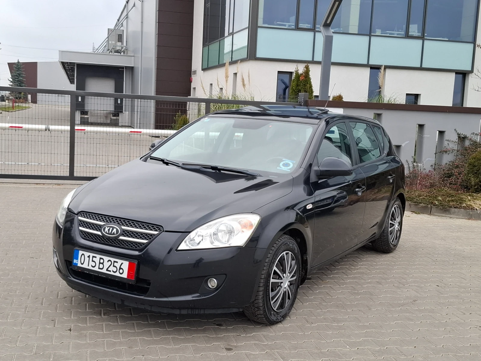 Kia Ceed 1.6CRDI* (90кс)* * KЛИМАТРОНИК* * HOB BHOC* *  - изображение 9