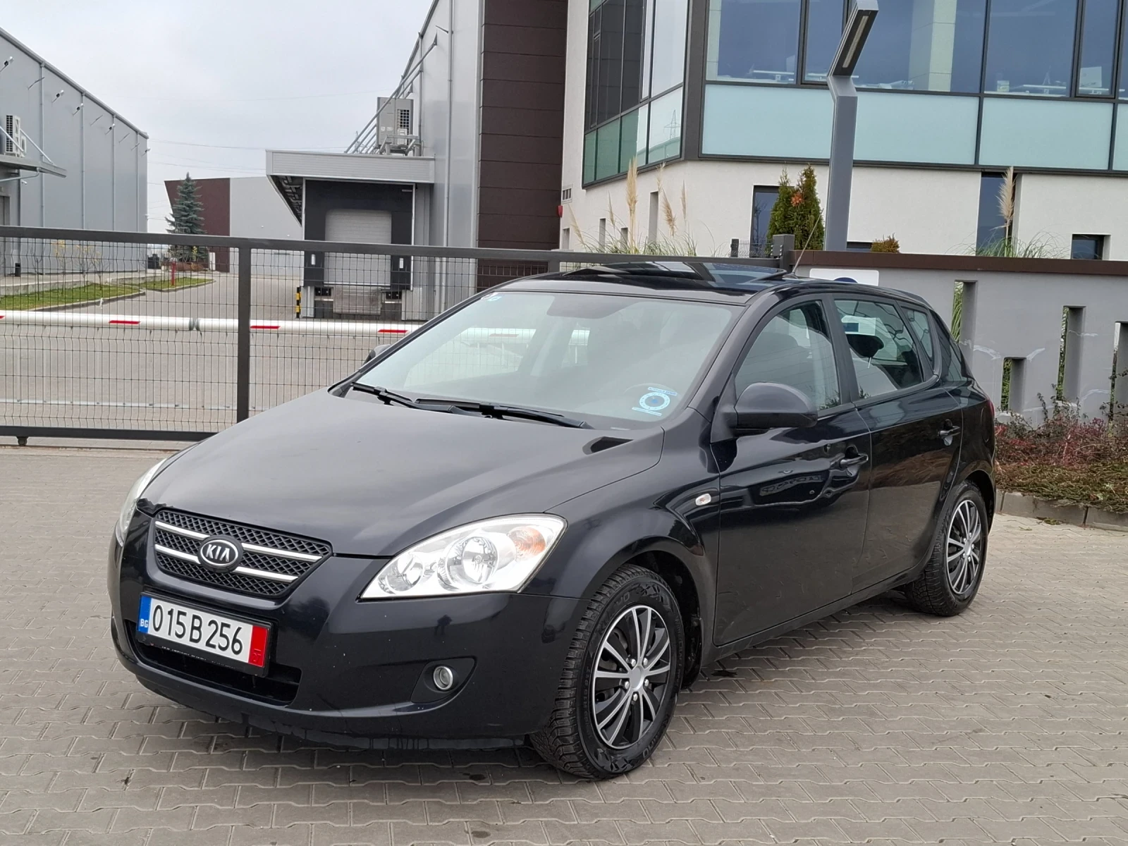 Kia Ceed 1.6CRDI* (90кс)* * KЛИМАТРОНИК* * HOB BHOC* *  - изображение 10