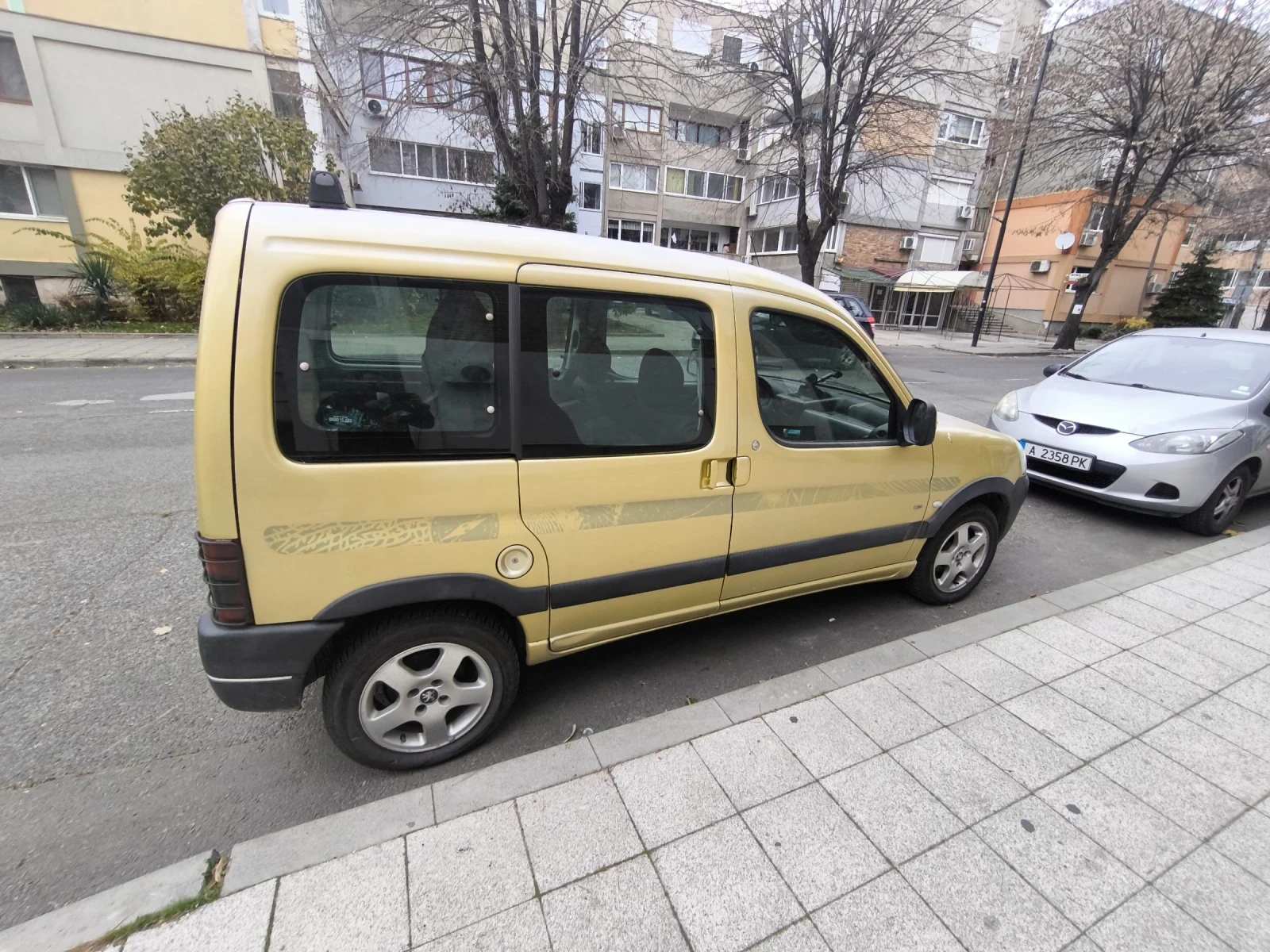 Peugeot Partner 2000 HDI 90 к.с. - изображение 3