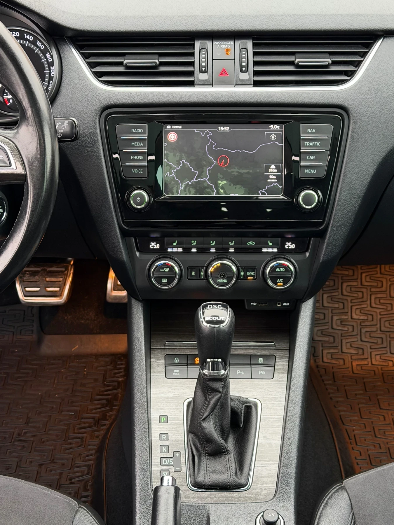 Skoda Octavia SCOUT 2.0TDi 184�� * ���������* * ��������* * DSG* | Mobile.bg � ����������� 15