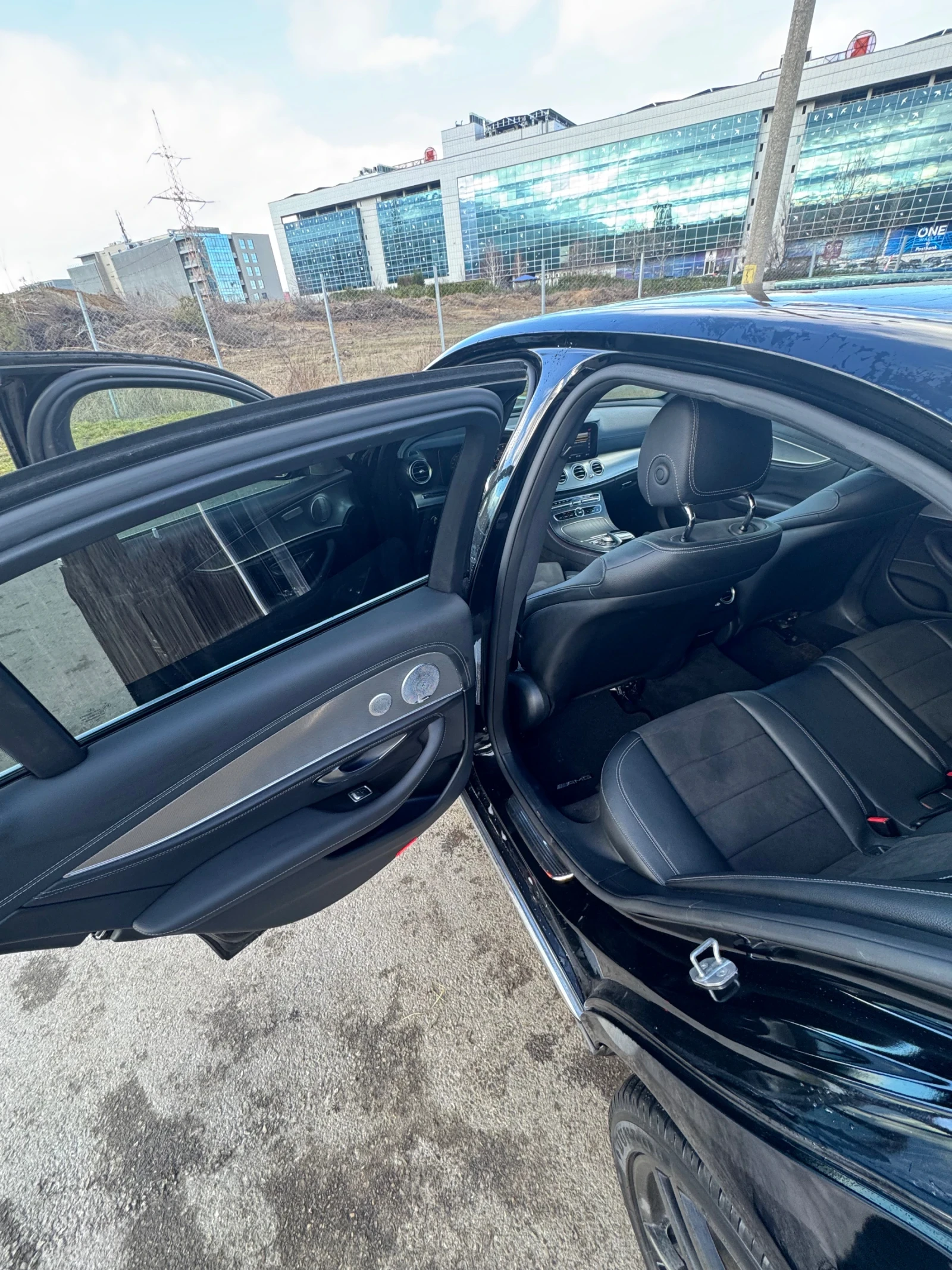 Mercedes-Benz E 200 AMG LINE/GERMANY/BURMESTER/360/PANORAMA/ , снимка 15 - Автомобили и джипове - 53740900