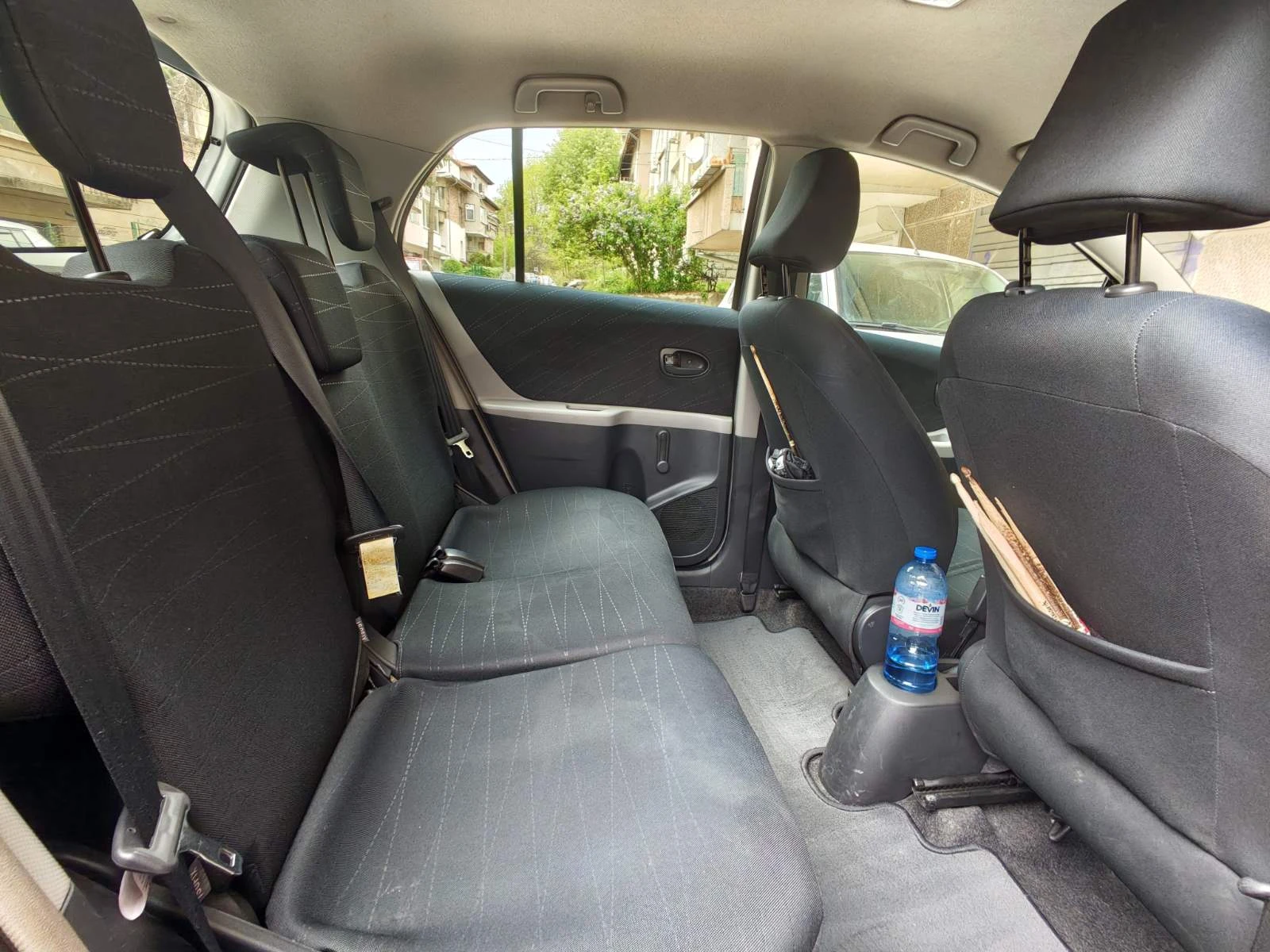 Toyota Yaris, снимка 8 - Автомобили и джипове - 54364261