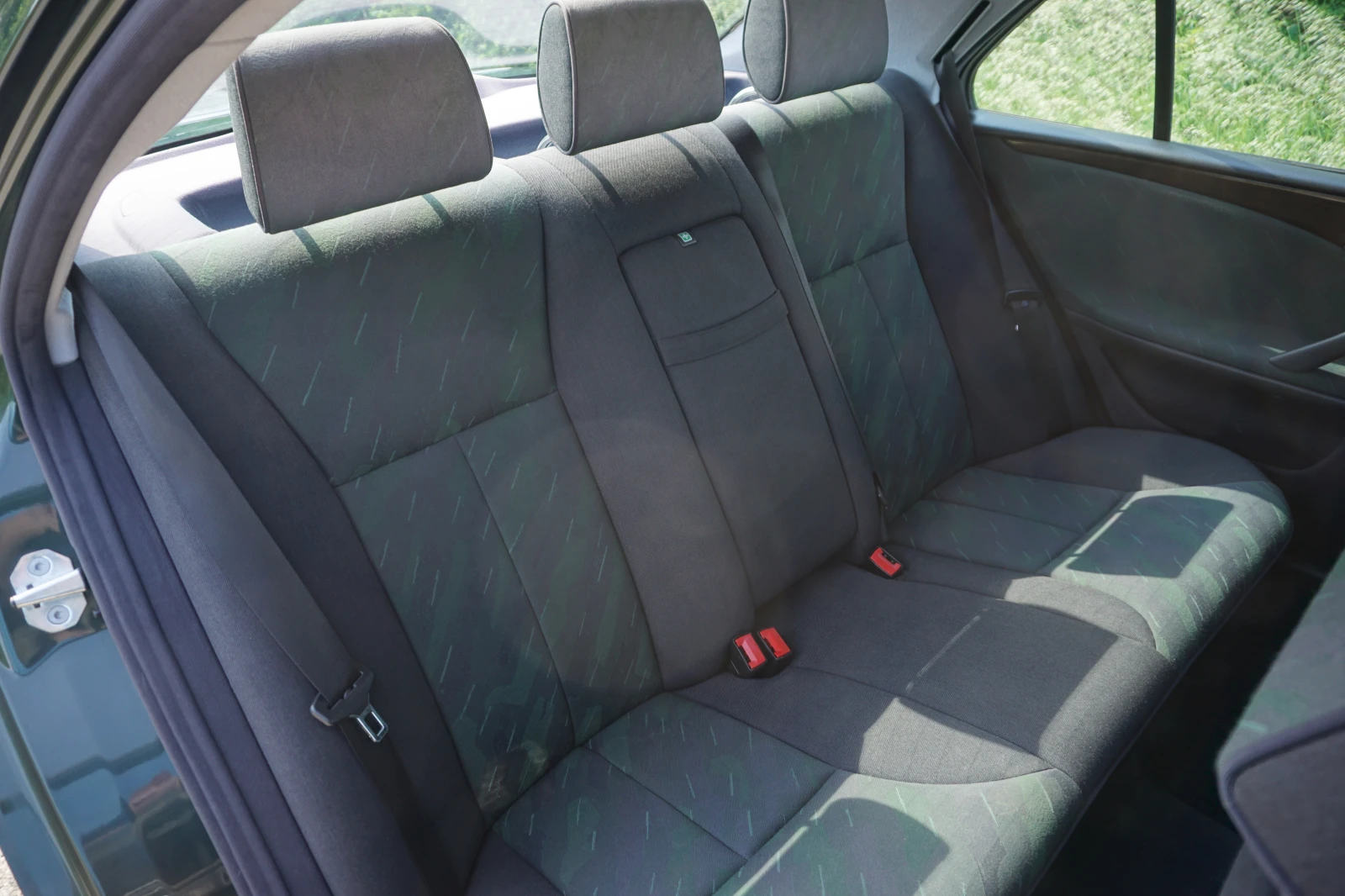 Mercedes-Benz E 430 4MATIC, снимка 13 - Автомобили и джипове - 54660086