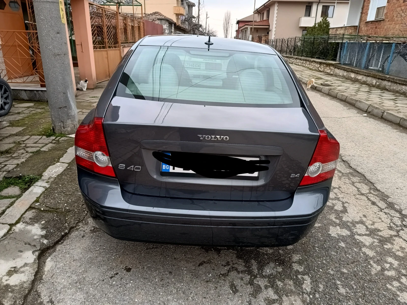Volvo C40 2.4i 140 ps