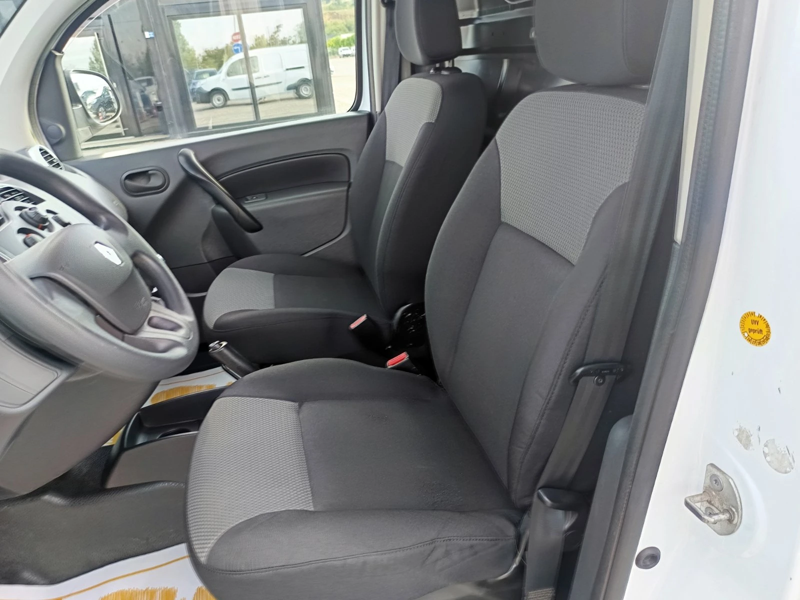 Renault Kangoo 1.5dCi/ 95к.с./ MAXI, снимка 16 - Автомобили и джипове - 55804071