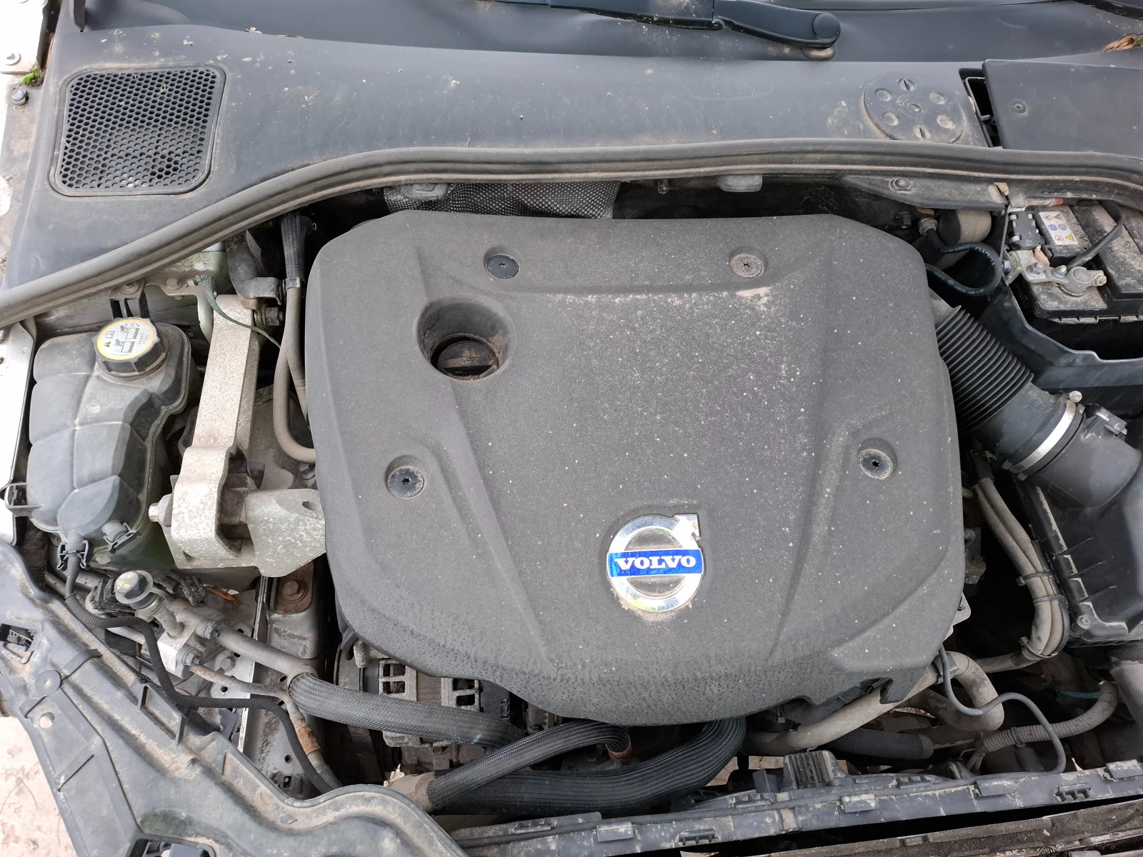 Volvo V60, снимка 10 - Автомобили и джипове - 55836630