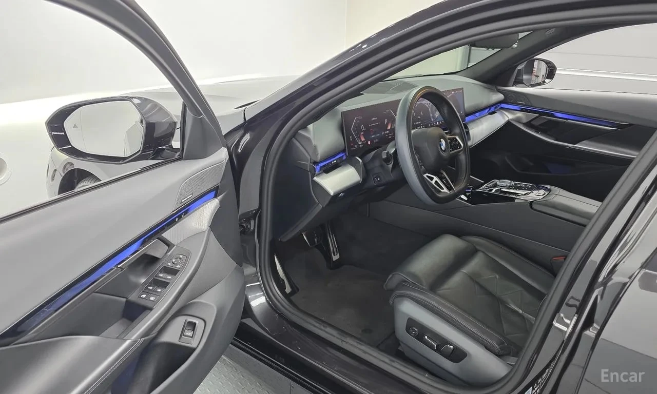 BMW 530 i xDrive M Sport | АВТОФИНАНСИРАНЕ, снимка 10 - Автомобили и джипове - 55806455