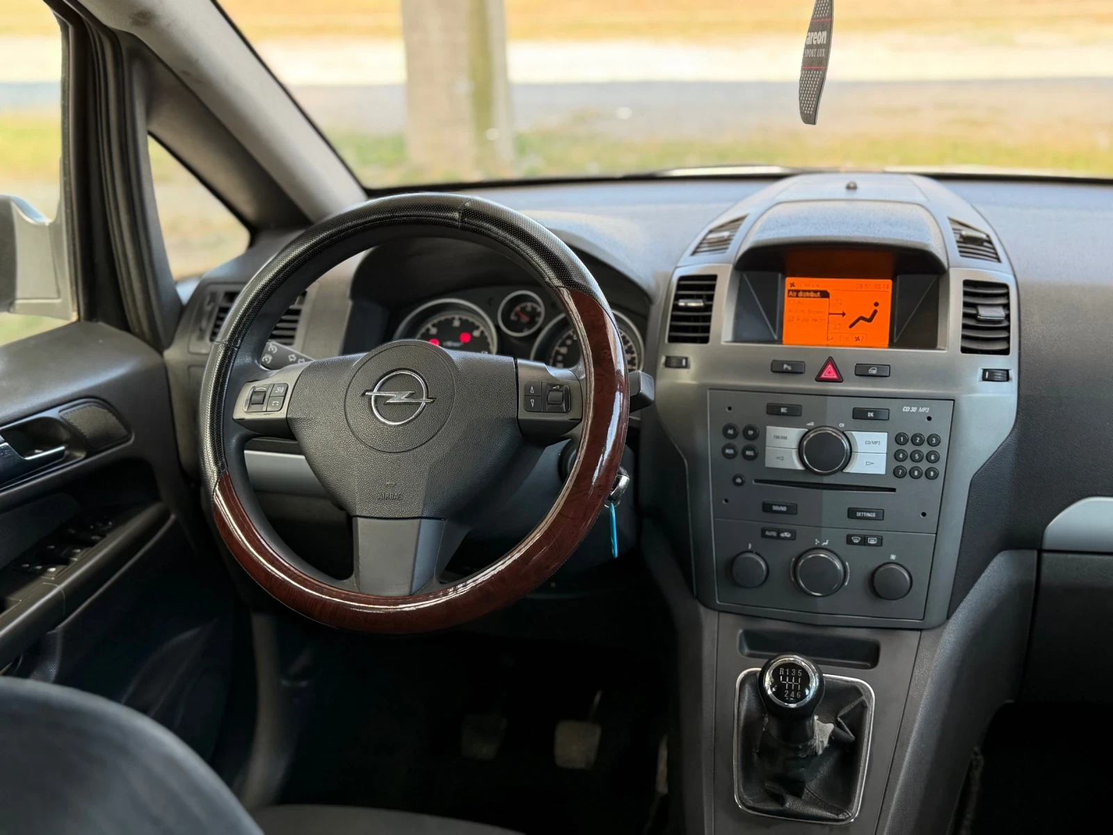 Opel Zafira 1.9 CDTI 6+ 1, снимка 7 - Автомобили и джипове - 56245875