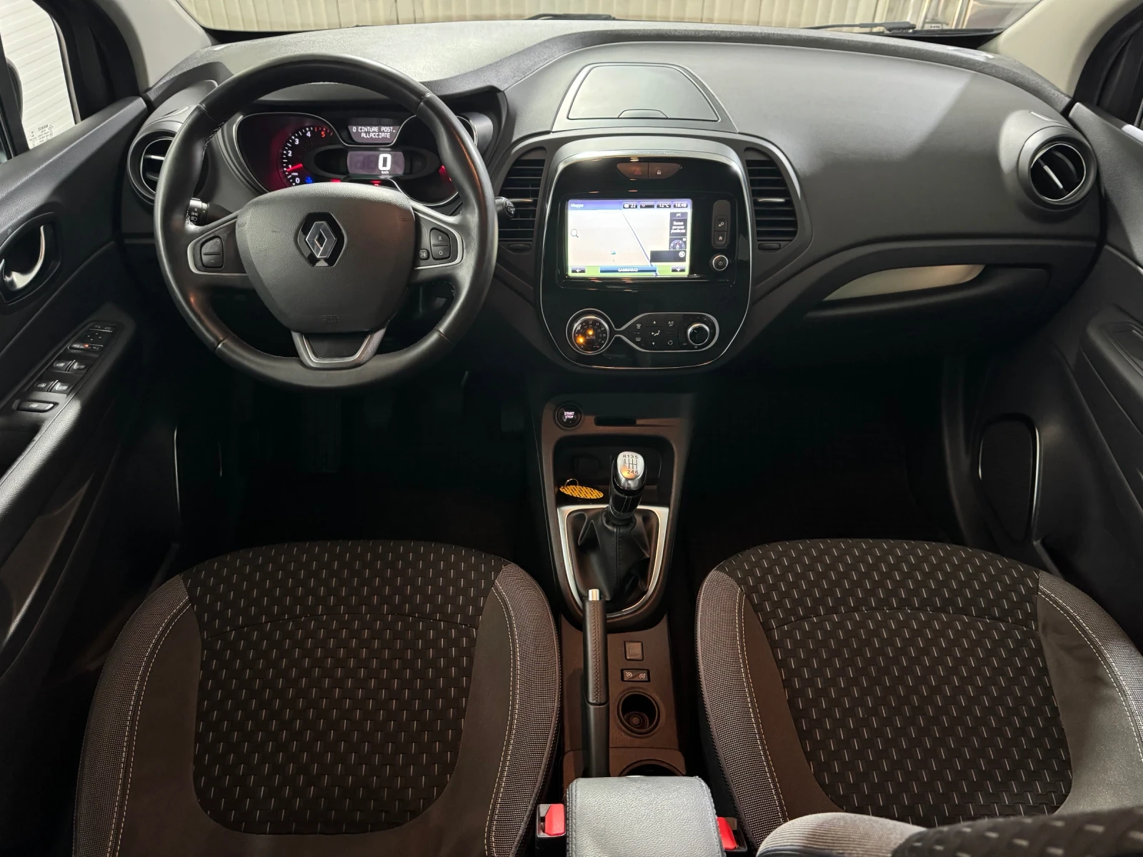 Renault Captur 1.5 DCI 110 hp | FACELIFT | KEYLESS | CAMERA , снимка 9 - Автомобили и джипове - 56577823