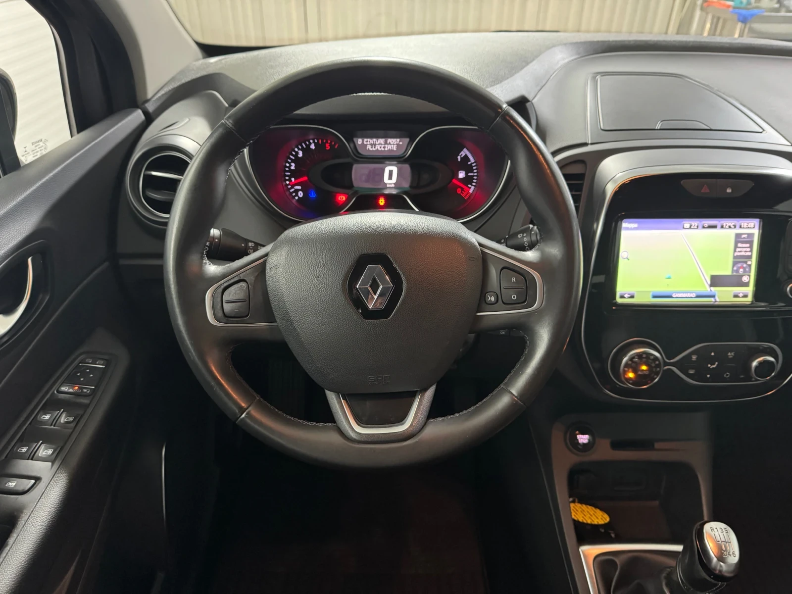 Renault Captur 1.5 DCI 110 hp | FACELIFT | KEYLESS | CAMERA , снимка 10 - Автомобили и джипове - 56577823
