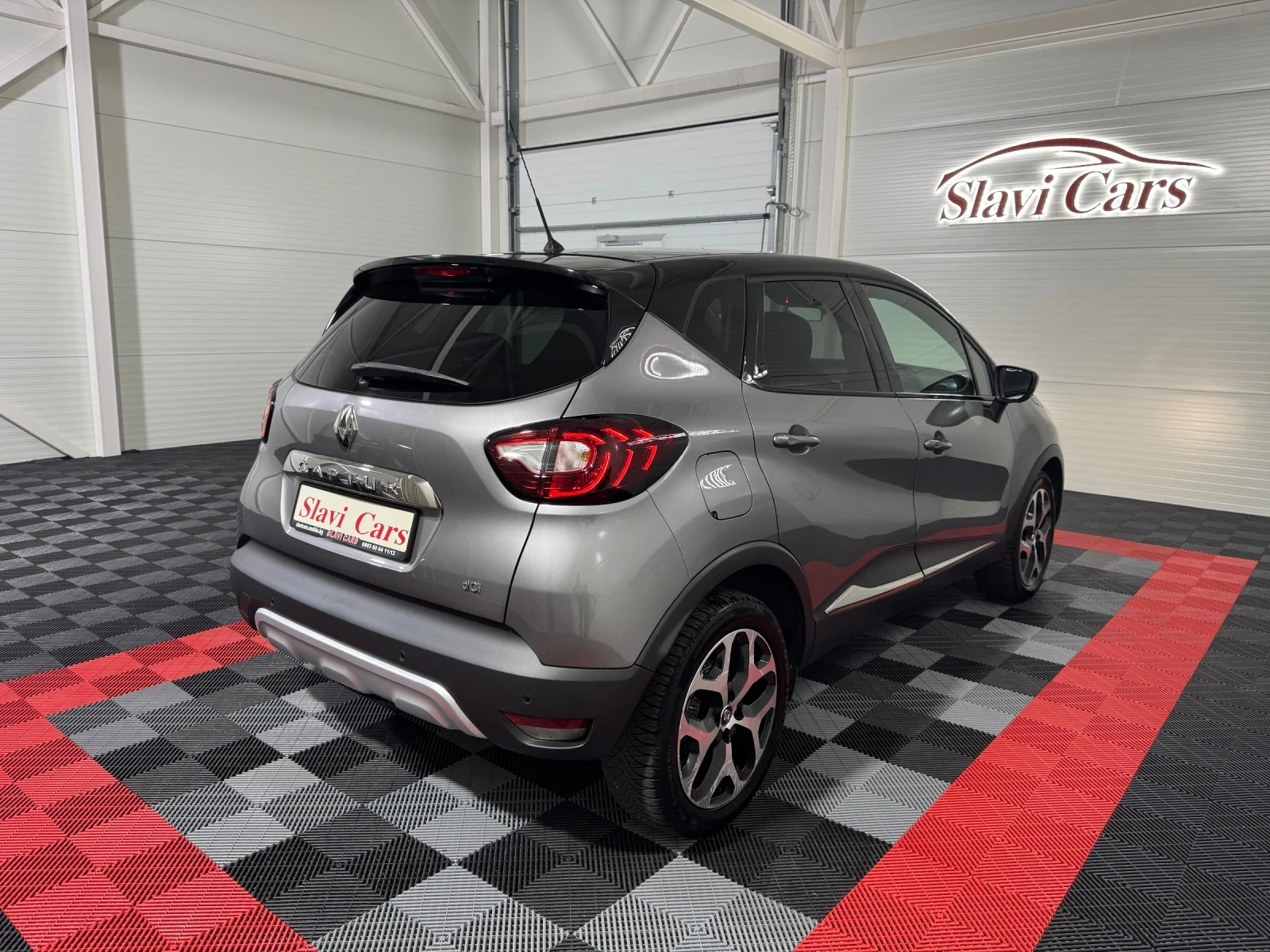 Renault Captur 1.5 DCI 110 hp | FACELIFT | KEYLESS | CAMERA , снимка 6 - Автомобили и джипове - 56577823