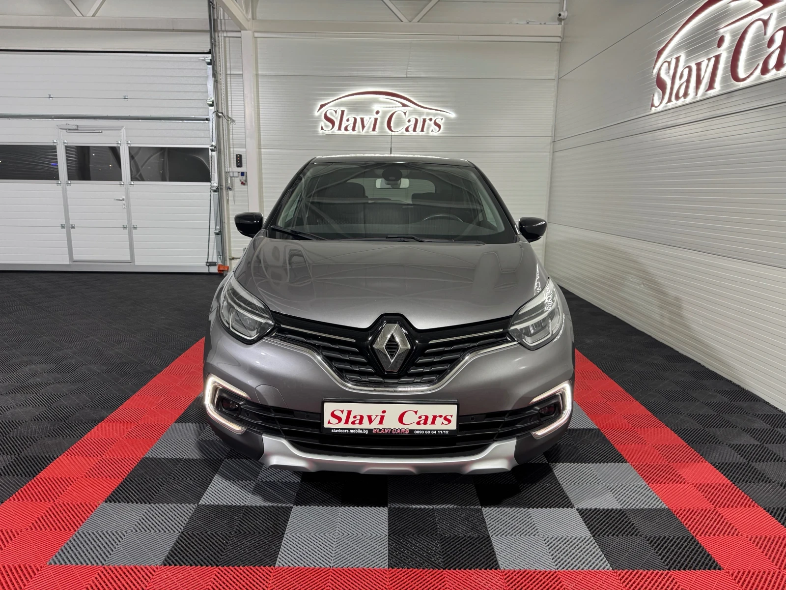 Renault Captur 1.5 DCI 110 hp | FACELIFT | KEYLESS | CAMERA , снимка 2 - Автомобили и джипове - 56577823