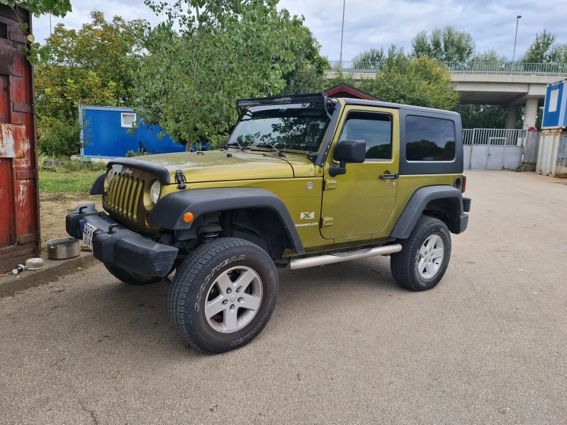 Jeep Wrangler, снимка 2 - Автомобили и джипове - 47350995