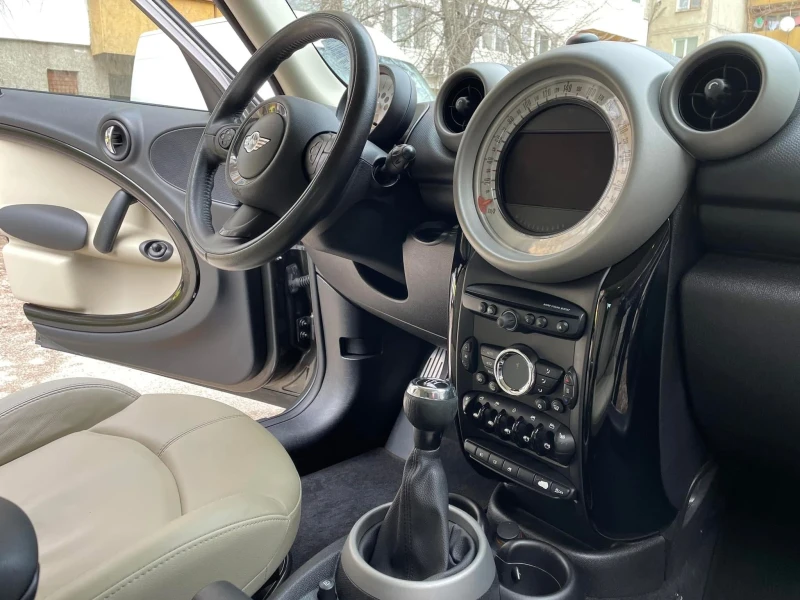 Mini Countryman S, снимка 6 - Автомобили и джипове - 52365387