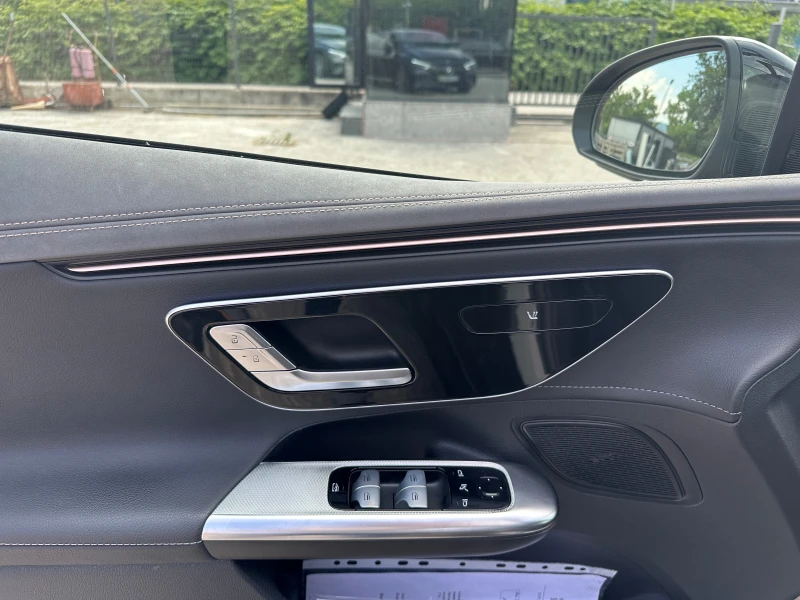 Mercedes-Benz EQE 300 AMG DIGITAL, снимка 9 - Автомобили и джипове - 51879423