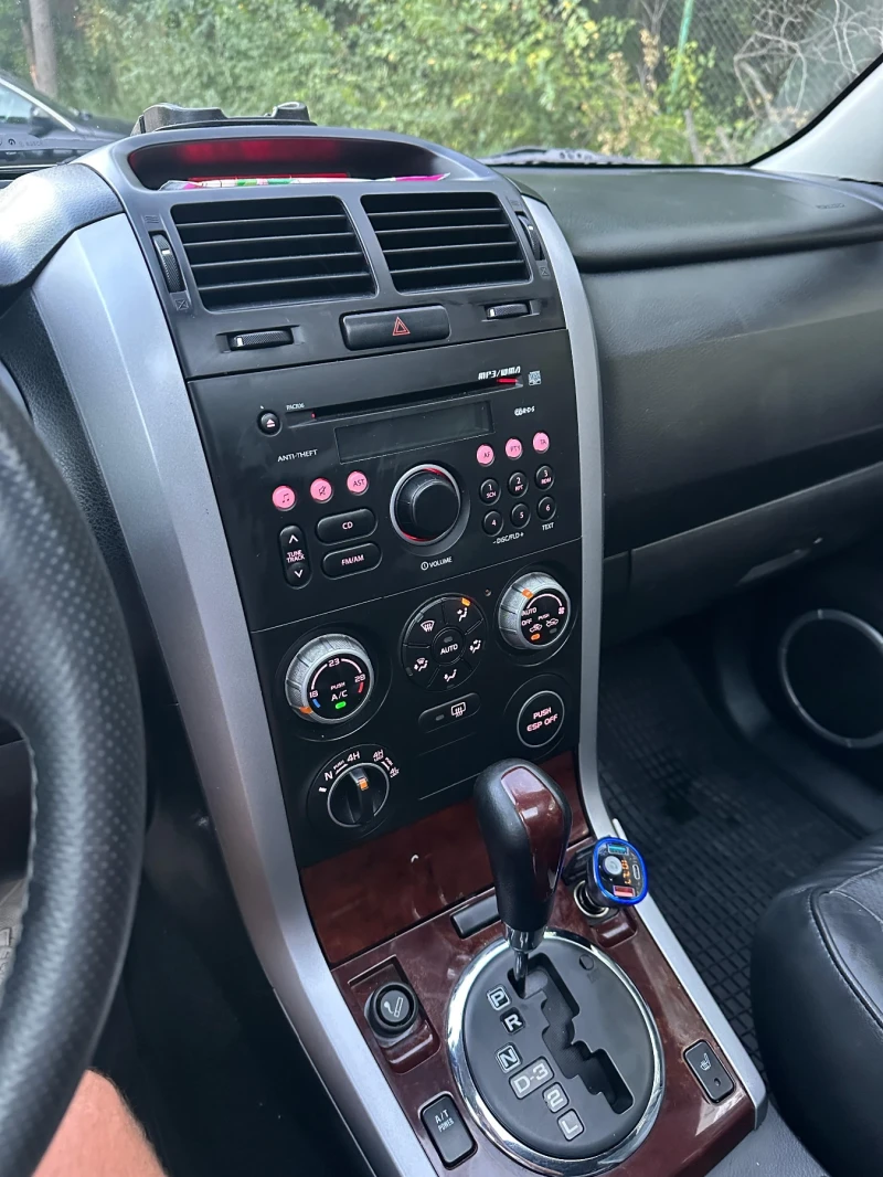 Suzuki Vitara 2.0 Бензин/Газ, снимка 10 - Автомобили и джипове - 52790512