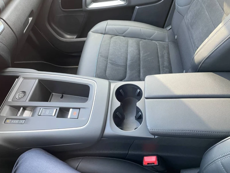 Citroen C5 Aircross Гаранционен, снимка 13 - Автомобили и джипове - 53414086