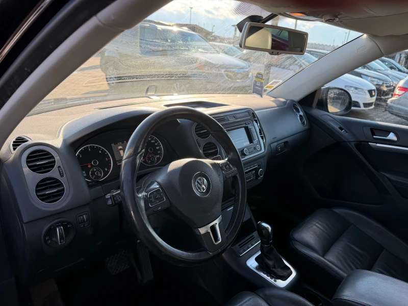 VW Tiguan 2.0TDI 4MOTION AVTOMAT/NAVI/KOJA/PANORAMA EURO 5, снимка 11 - Автомобили и джипове - 53526303