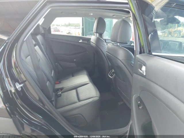 Hyundai Tucson * Ultimate* 4х4* Обдухване* 360Камера* Подгрев* 70, снимка 12 - Автомобили и джипове - 52843697