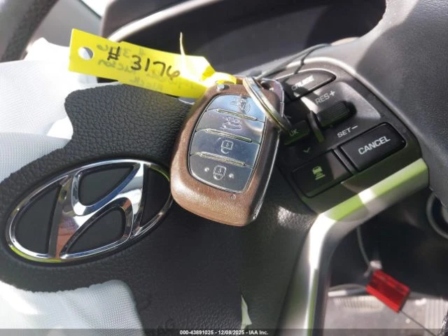 Hyundai Tucson * Ultimate* 4х4* Обдухване* 360Камера* Подгрев* 70, снимка 14 - Автомобили и джипове - 52843697