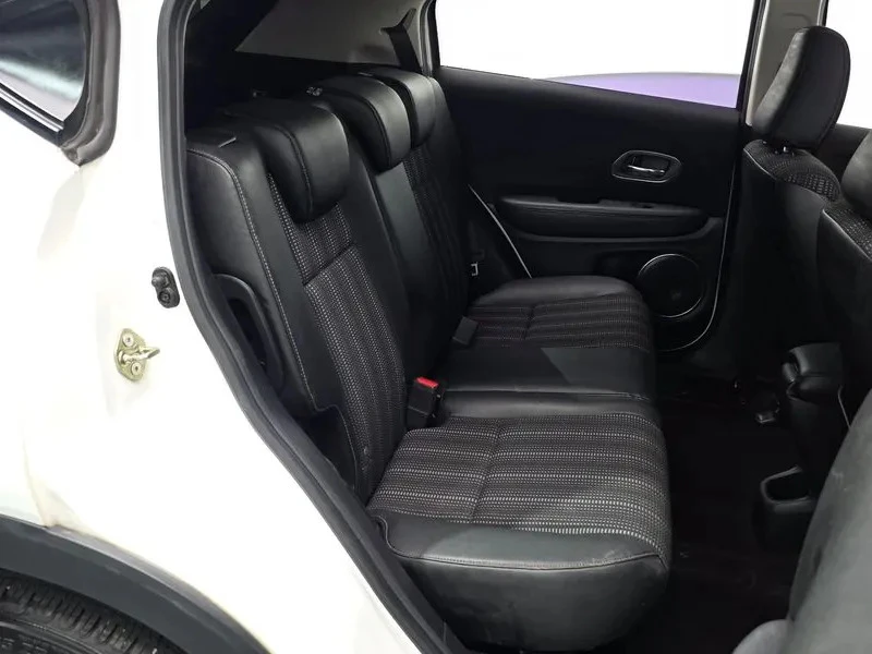 Honda Hr-v 1.8, снимка 8 - Автомобили и джипове - 55443565