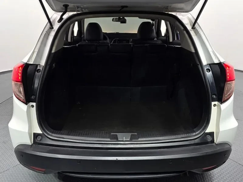 Honda Hr-v 1.8, снимка 10 - Автомобили и джипове - 55443565