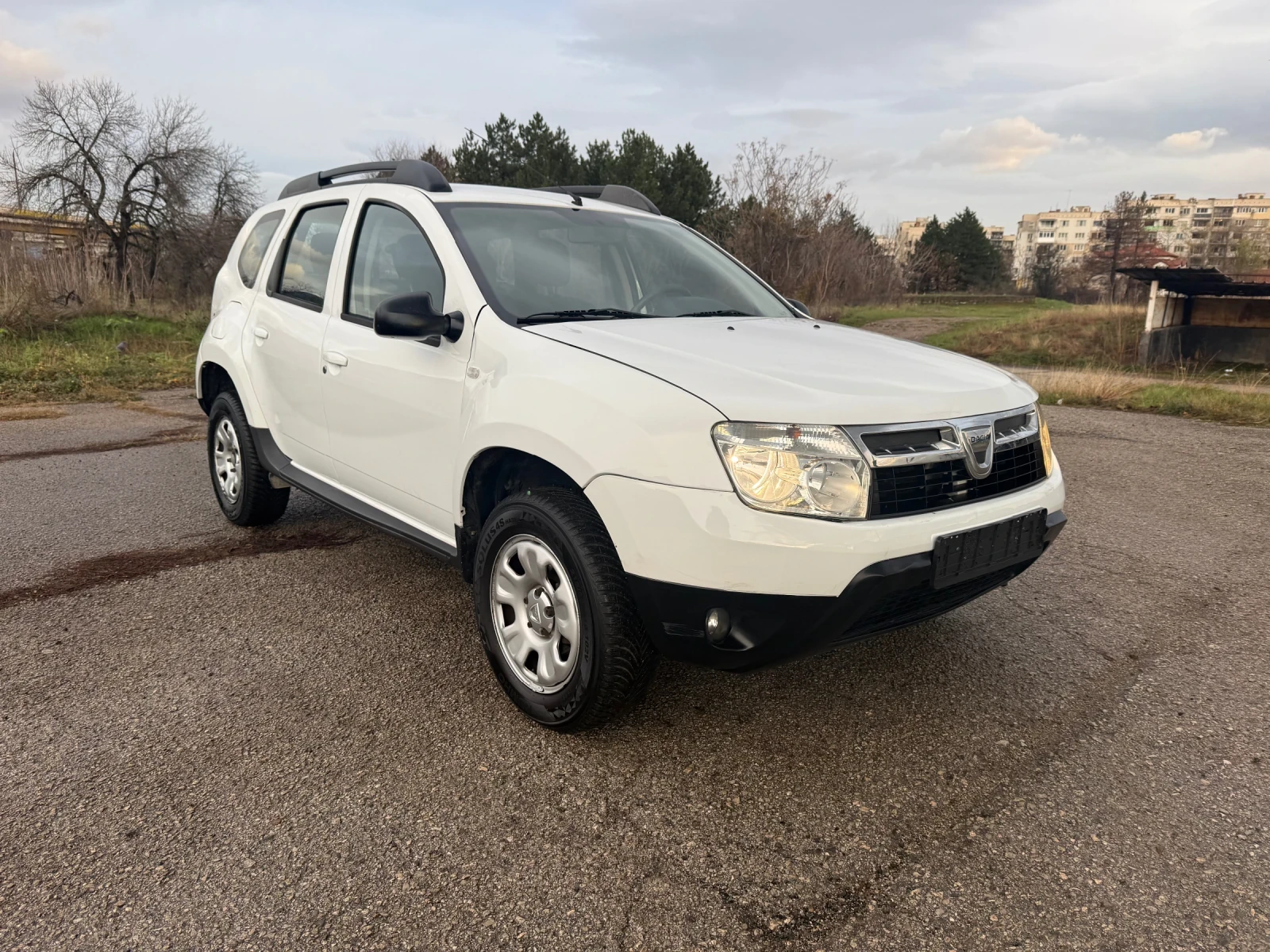 Dacia Duster 1.6i GAS ИТАЛИЯ - изображение 2