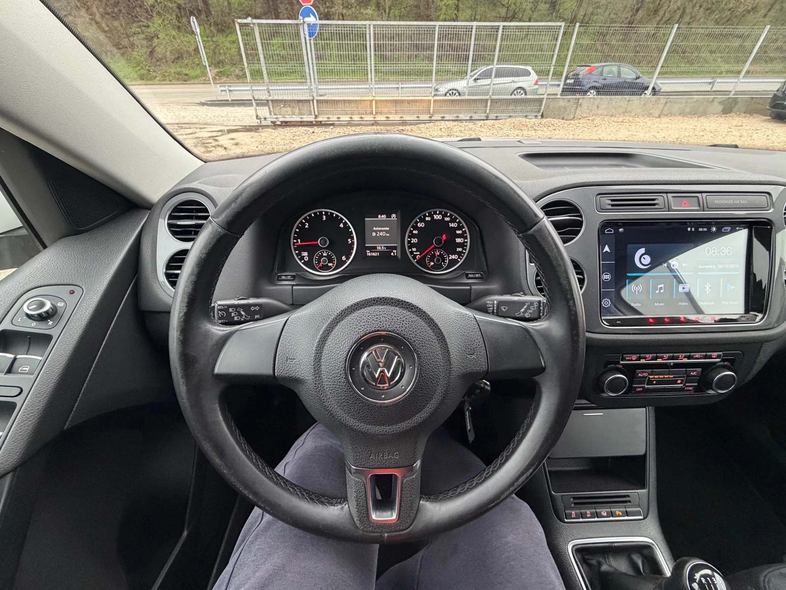 VW Tiguan 2.0TDI* NAVI* FACE* TOP* 165000KM, снимка 14 - Автомобили и джипове - 54070348
