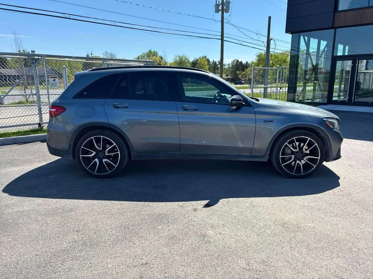 Mercedes-Benz GLC 43 AMG 4MATIC* BURMESTER* PANORAMA* 360КАМЕРИ* , снимка 3 - Автомобили и джипове - 54653296