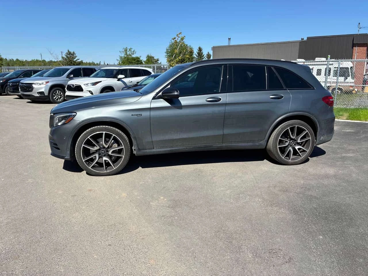Mercedes-Benz GLC 43 AMG 4MATIC* BURMESTER* PANORAMA* 360КАМЕРИ* , снимка 2 - Автомобили и джипове - 54653296