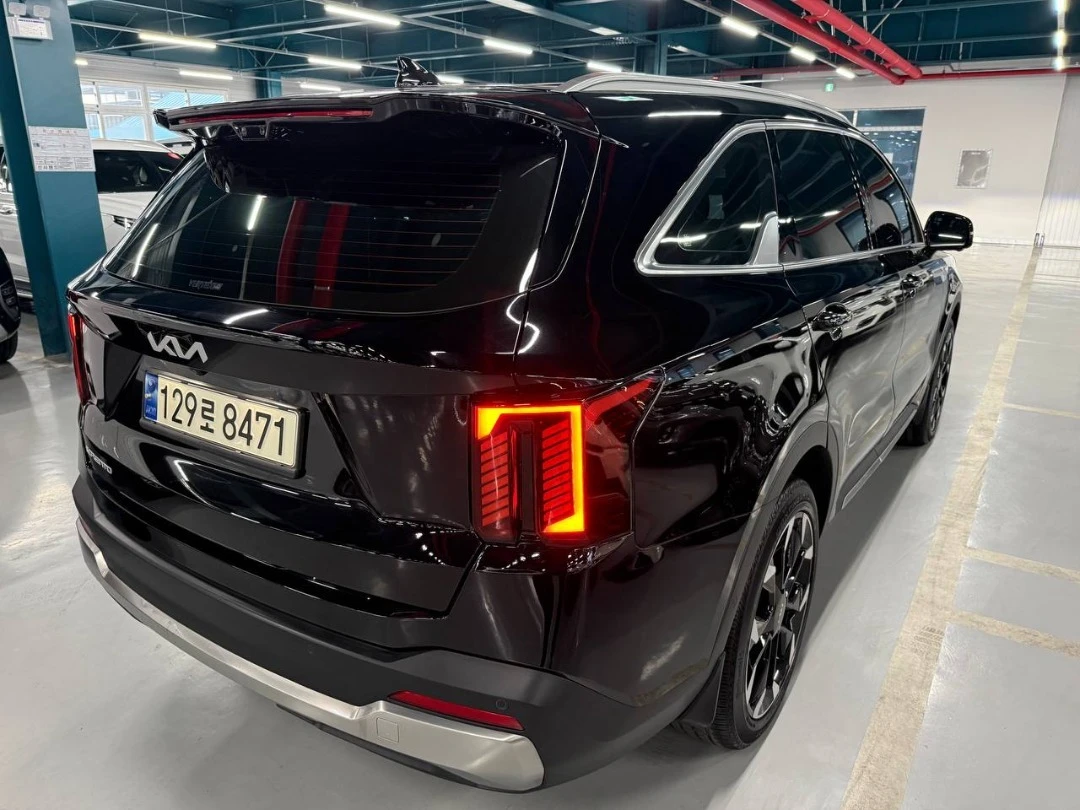 Kia Sorento SIGNATURE: Масаж, 6 места, HUD, 360 cam, Обдухване, снимка 4 - Автомобили и джипове - 55570202