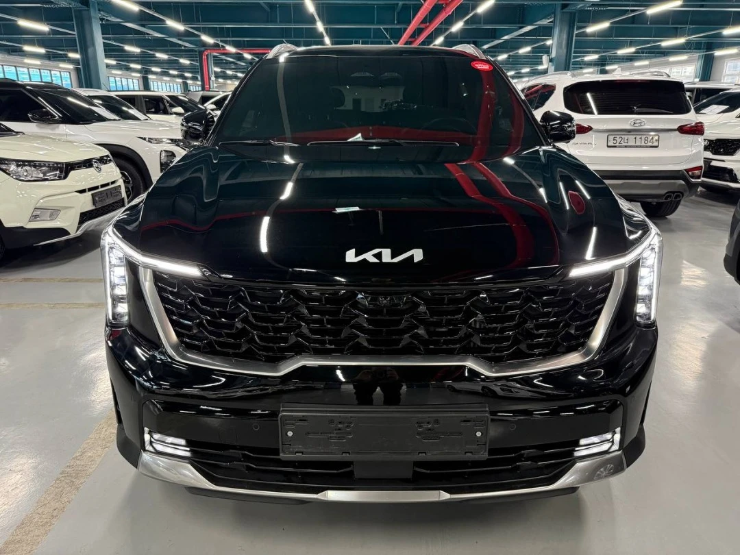 Kia Sorento SIGNATURE: Масаж, 6 места, HUD, 360 cam, Обдухване, снимка 2 - Автомобили и джипове - 55570202