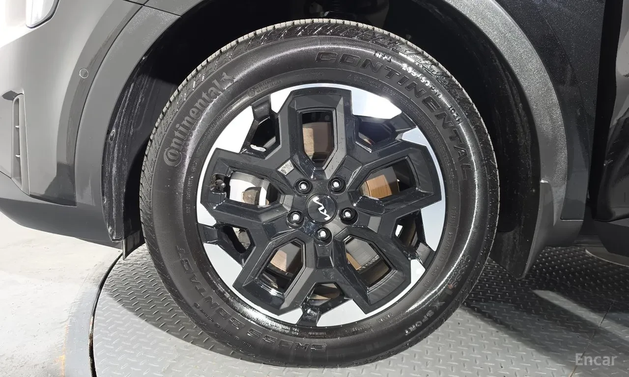 Kia Sportage NOBLESSE| 360| DISTO| ОБУХ| HUD| NO ACCIDENTS, снимка 6 - Автомобили и джипове - 56037240