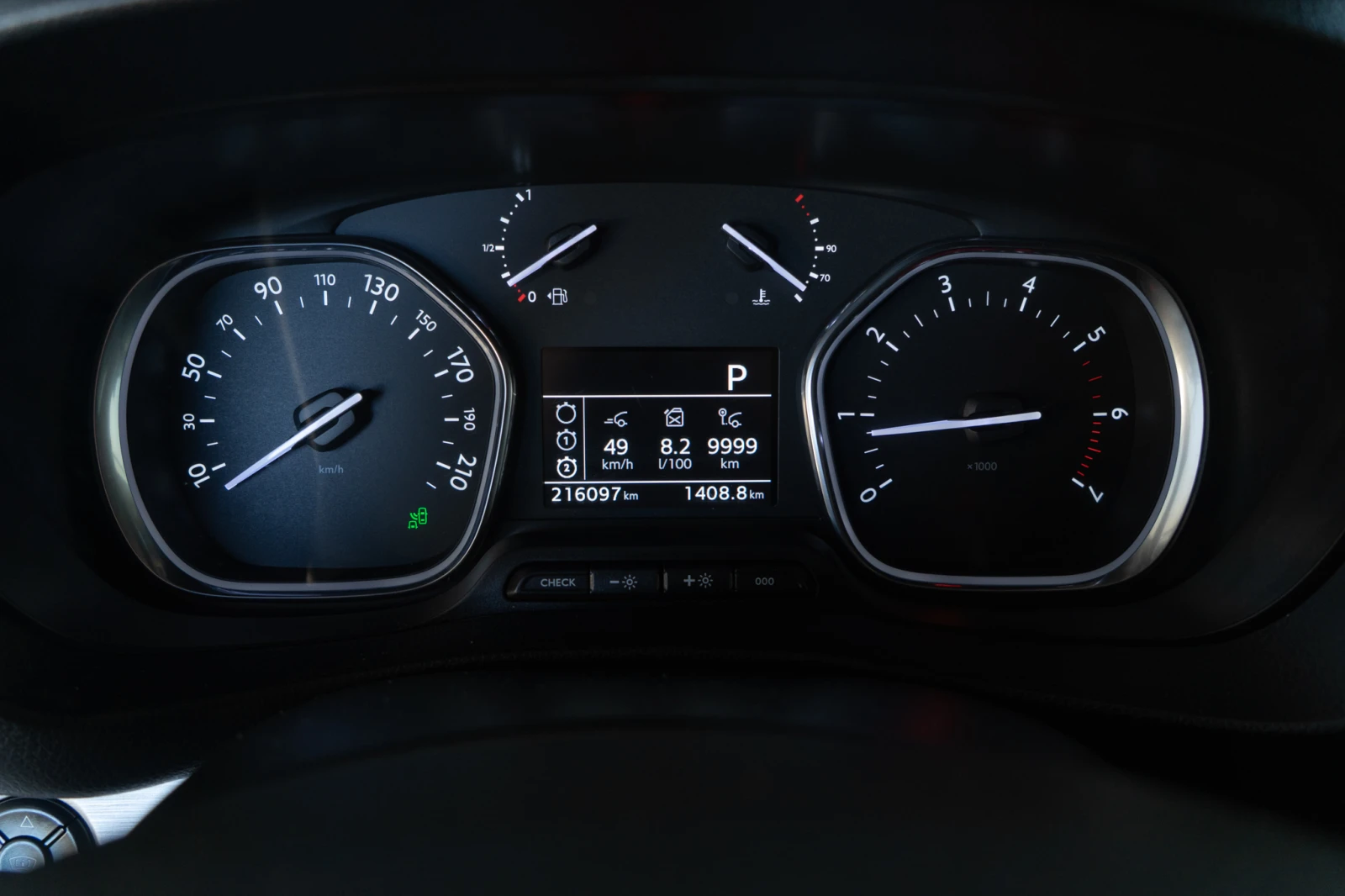 Citroen Spacetourer 2020 = FULL MAX = 2.0HDI = 8 SEATS = ЛИЗИНГ, снимка 13 - Автомобили и джипове - 56649732