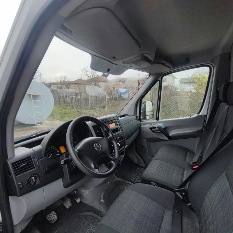 Mercedes-Benz Sprinter ФУРГОН * ПАДАЩ БОРД, снимка 9 - Бусове и автобуси - 52640399