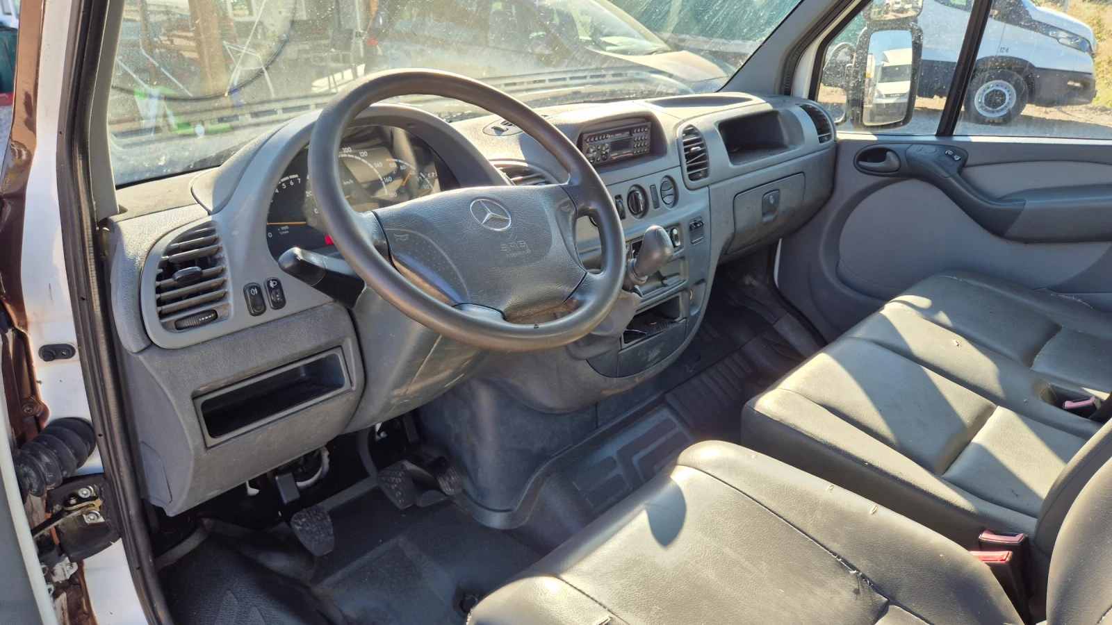 Mercedes-Benz Sprinter 411 САМОСВАЛ* КРАН* 2100кг.* 3.5тона* ШВЕЙЦАРИЯ*  - изображение 7