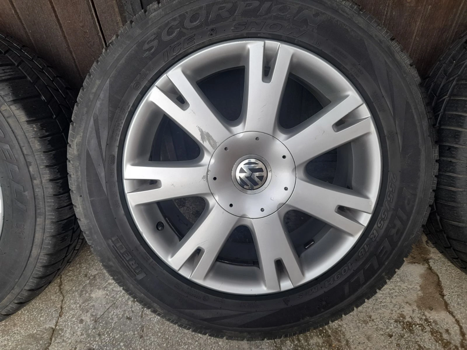    255/55R18  VW Touareg | Mobile.bg   3