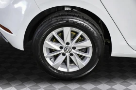 VW Golf 2019 VW Golf * S* HeadUp* АвтоКрeдит* (Цена до БГ) - 28999 лв. - 34406013 7