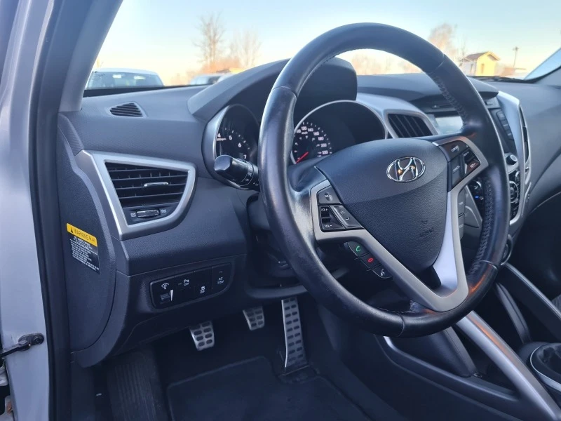 Hyundai Veloster , снимка 9 - Автомобили и джипове - 47271283