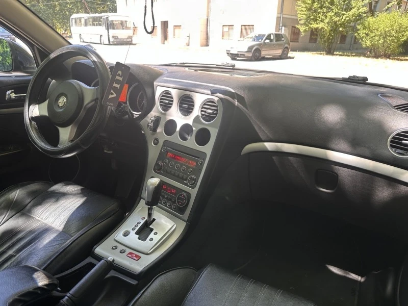 Alfa Romeo 159 JTDm 2, 4, снимка 10 - Автомобили и джипове - 47482629