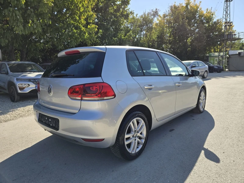 VW Golf 1.6TDI 105k.c. Hi-line, снимка 7 - Автомобили и джипове - 47378520