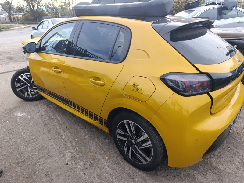 Peugeot 208 1.2i, снимка 2 - Автомобили и джипове - 47620977