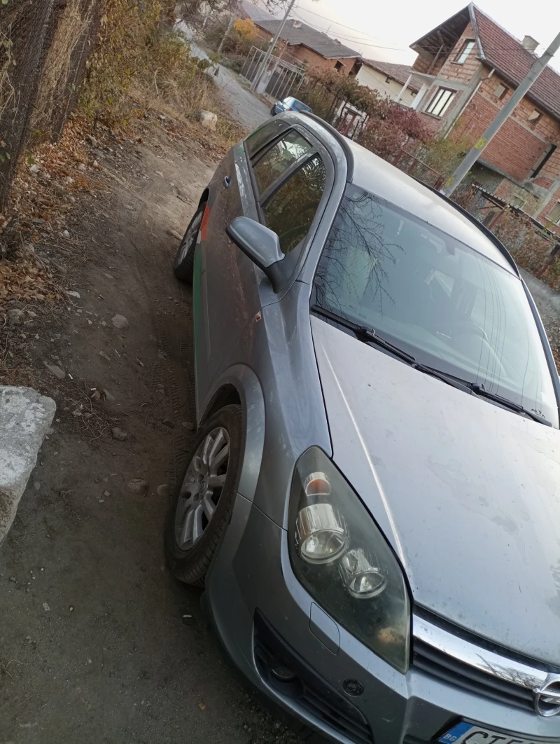 Opel Astra, снимка 4 - Автомобили и джипове - 47904251