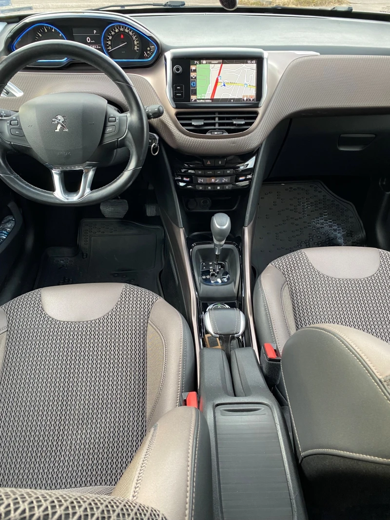 Peugeot 2008 ALLURE, снимка 8 - Автомобили и джипове - 48417082