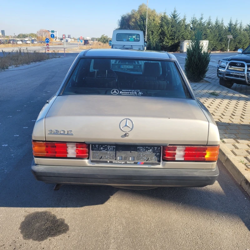 Mercedes-Benz 190 190Е/автоматик, снимка 4 - Автомобили и джипове - 50172051