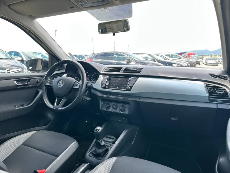 Skoda Fabia / 1.0I / 68000KM / DISTRONIC / EURO 6 / TOP /, снимка 12 - Автомобили и джипове - 50347305